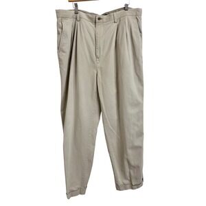 Gap‎ Men's khaki relaxed fit straight leg pleated front cotton pants size 40/30